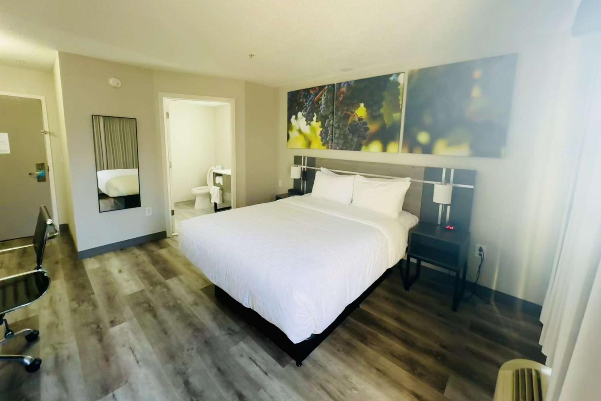 Clarion Pointe Albemarle Ξενοδοχείο Εξωτερικό φωτογραφία