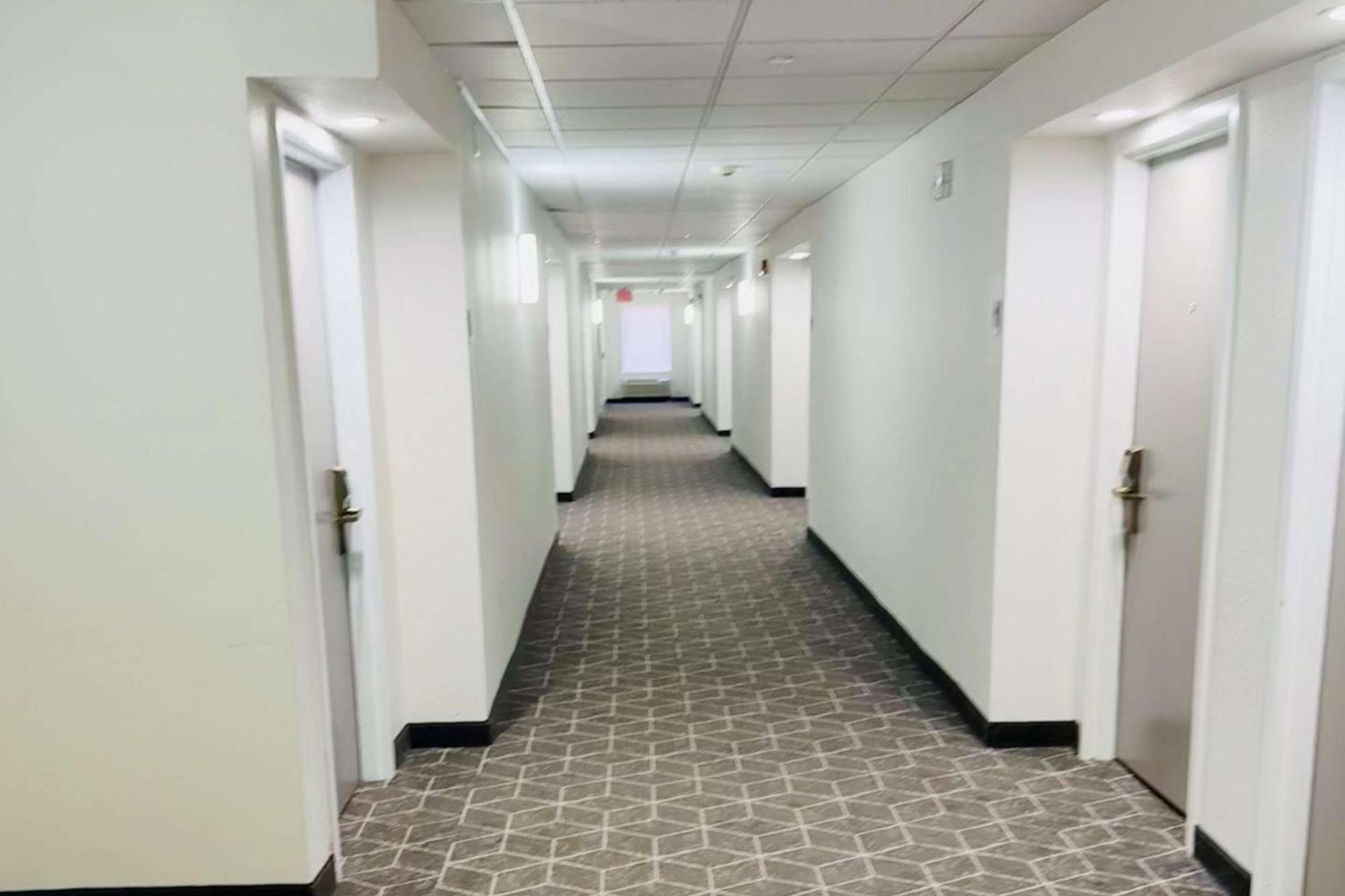 Clarion Pointe Albemarle Ξενοδοχείο Εξωτερικό φωτογραφία