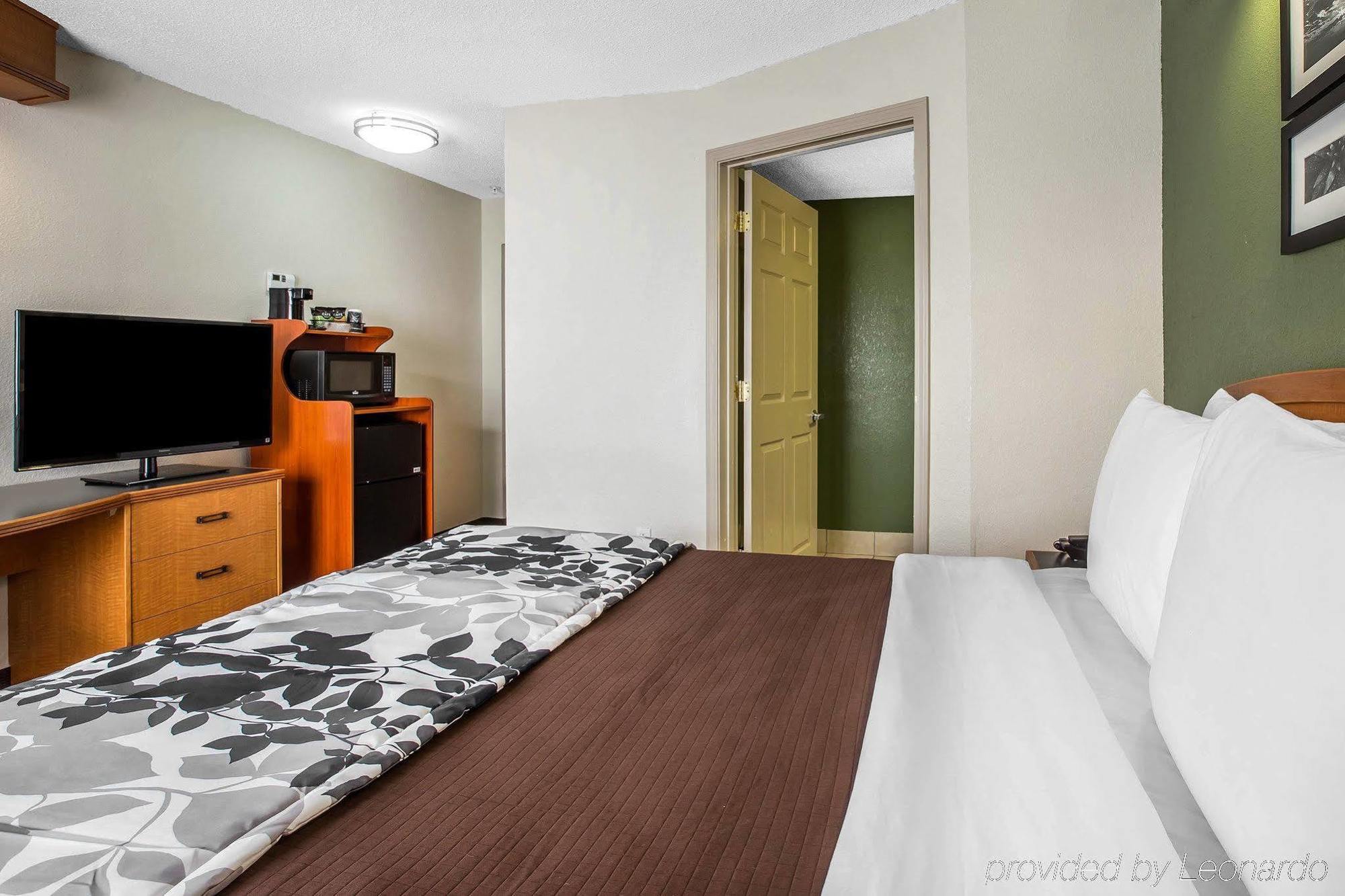 Clarion Pointe Albemarle Ξενοδοχείο Εξωτερικό φωτογραφία