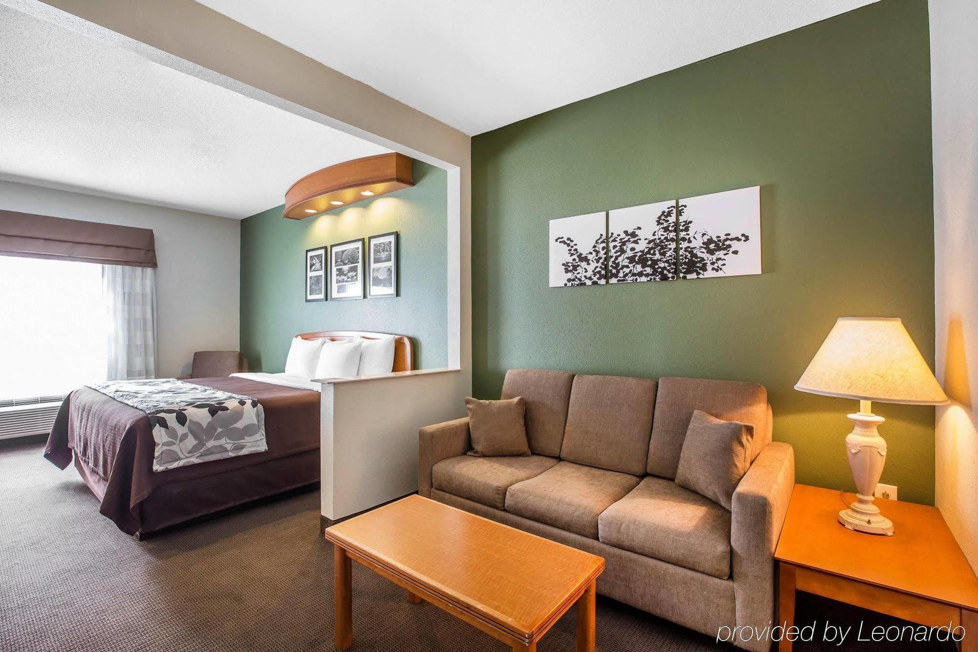 Clarion Pointe Albemarle Ξενοδοχείο Εξωτερικό φωτογραφία